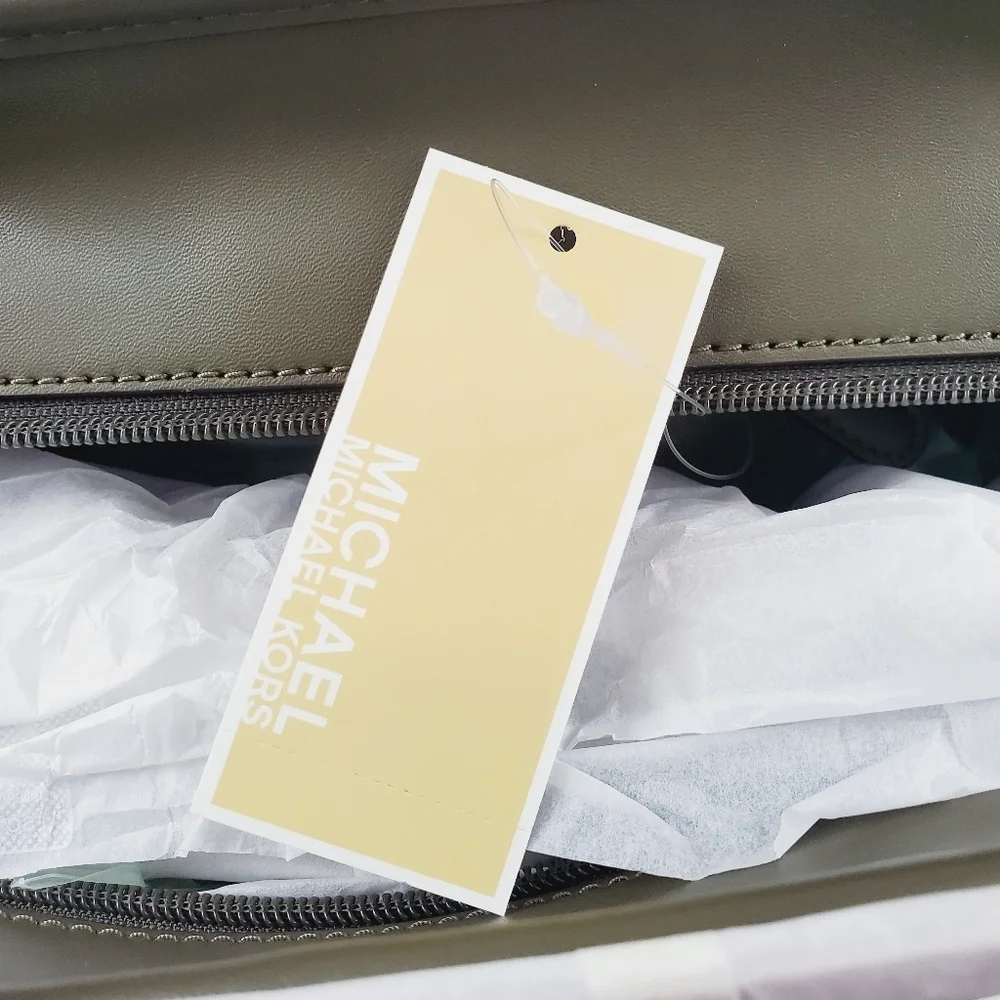Michael Kors Jet Set Large Printed Signature Logo Tote Bag